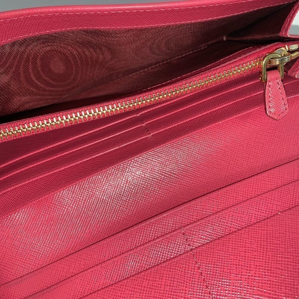 💥AUTHENTIC💥Prada Saffiano Leather Bow Wallet - Picture 8 of 14